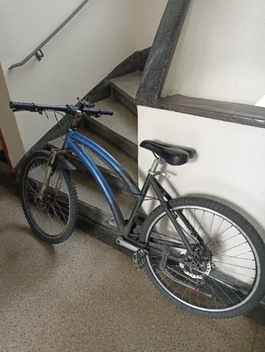 Bicicleta de alumínio com rodas de 26".