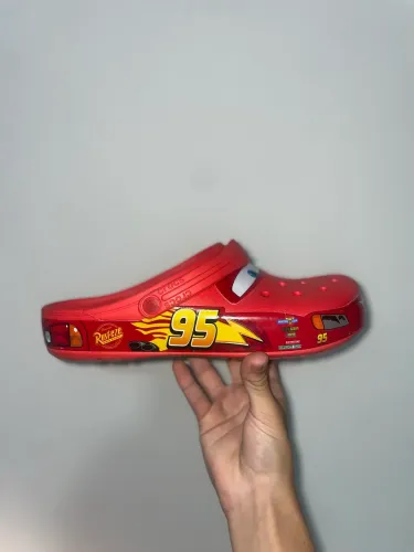 Crocs mcqueen 