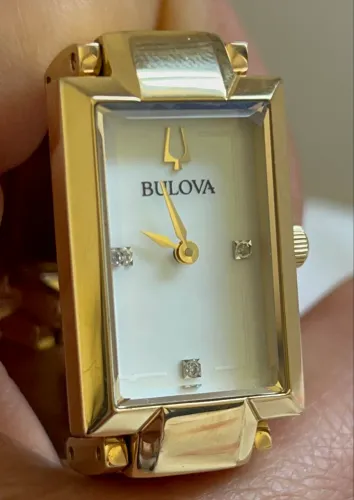 Relógio Bulova feminino