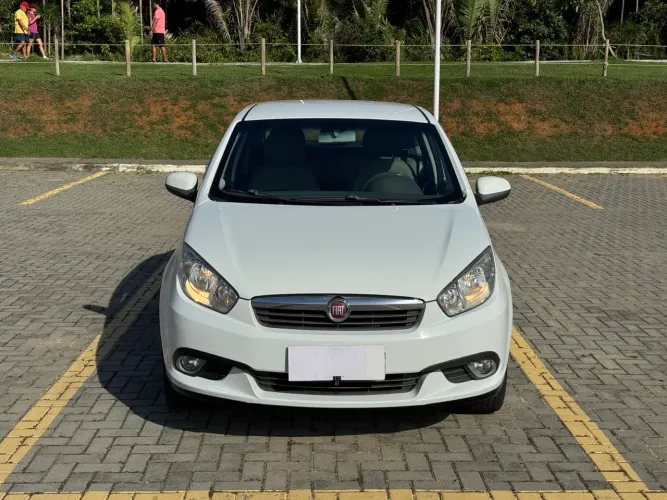 Fiat Grand Siena Essence 1.6 Flex 16V 2014
