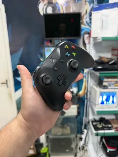 Controle Xbox One X preto
