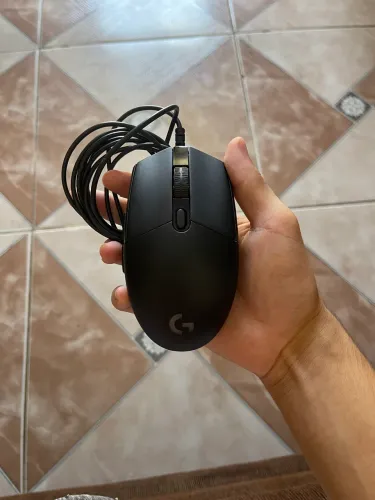 Mouse logitech g203, em perfeito estado pouco uso