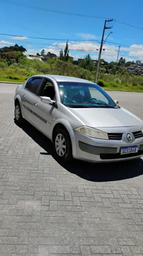 Renault Megane Sedan Dynamique Hi-flex 1.6 16V 2008