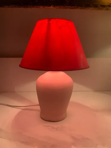 Abajur cerâmica cor de rosa 