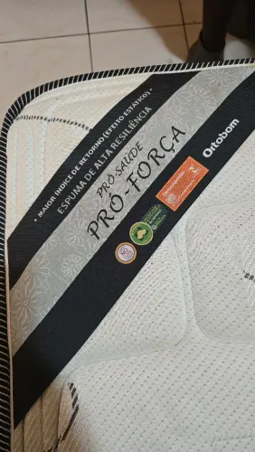 Cama box com colchão ortobom de casal .