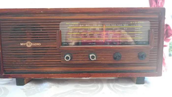 Vendo rádio antigo moto rádio