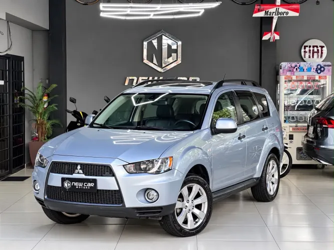Mitsubishi Outlander 2.0 16V 160cv Aut. 2013