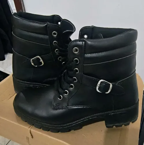 Bota Coturno feminino