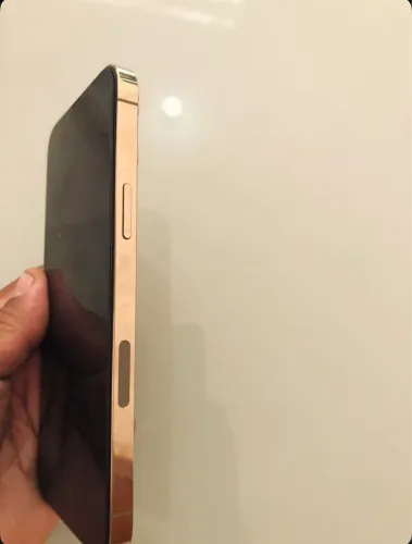 IPHONE 13pro Max dourado 256gb