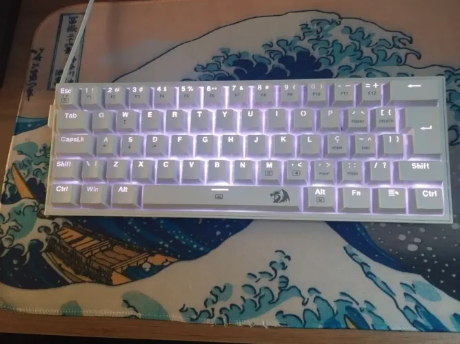 Teclado mecanico Redragon Fizz K617 com fio branco