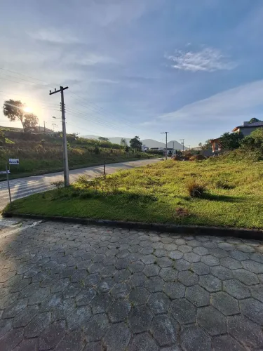 Lote Próximo ao Mar