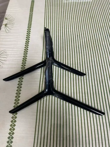 Pés para TV