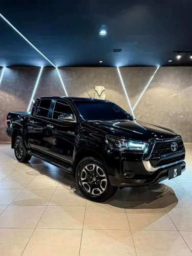 Toyota Hilux CD SRV 4X4 2.8 TDI Diesel Aut. 2025