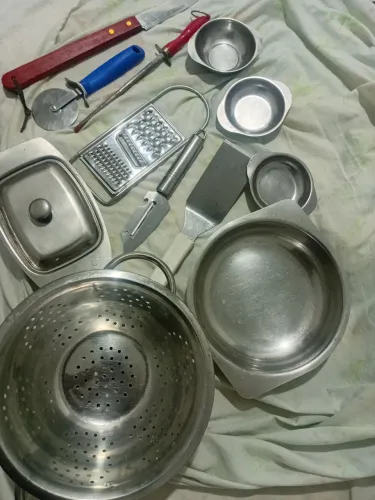 Vendo 11 peças inox.