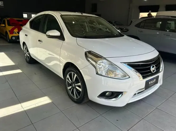Nissan Versa SL 1.6 16V Flexstart 4P Aut. 2018