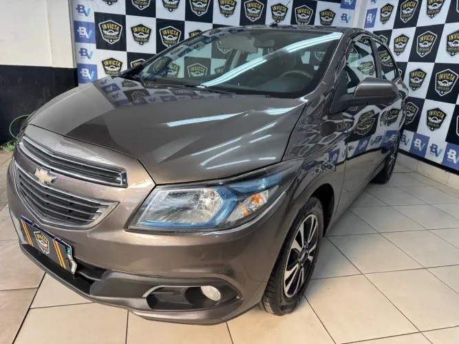 Chevrolet Onix Hatch LTZ 1.4 8V Flex Power Mec. 4P 2014