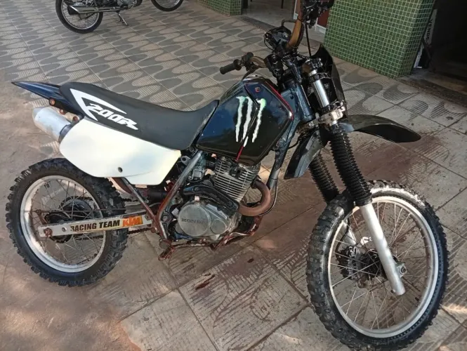 XLR 