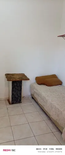 Quarto simples para homem só