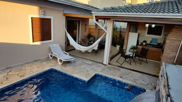 Casa à venda no Condomínio Aruã Brisas em Mogi