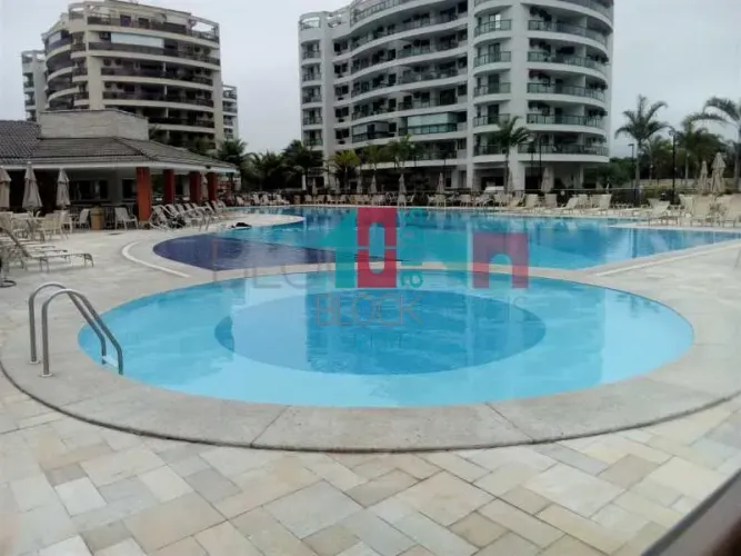 Recreio dos Bandeirantes | Apartamento 2 quartos, sendo 1 suite