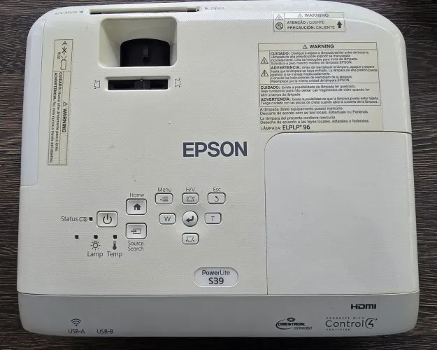 Projetor Epson S39 + Bolsa + Controle Original - Pouco Uso (121h)