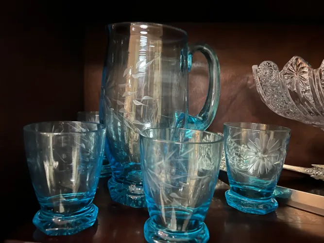 Jarra de suco e cinco copos azul Tiffany lindo jogo