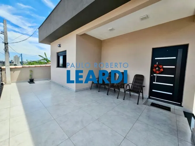 CASA ASSOBRADADA - JARDIM DO LAGO - SP