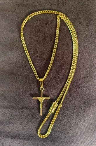 Lindíssimo cordão banhado a ouro 18k novo