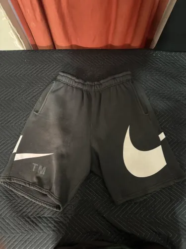 bermuda nike 