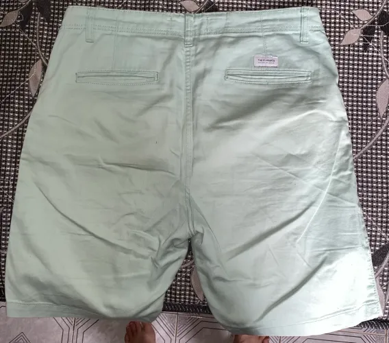 Roupas masculinas e femininas, acesse o perfil