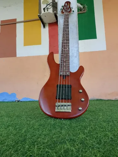 Baixo Yamaha BB N5 passivo tudo original