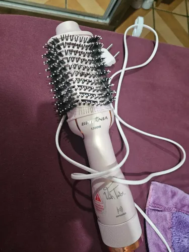 Vendo escova secadora