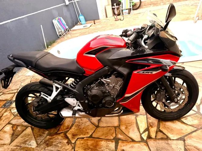 CBR 650 bem abaixo fipe 