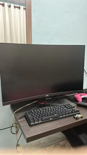 Monitor AOC legend 240hz