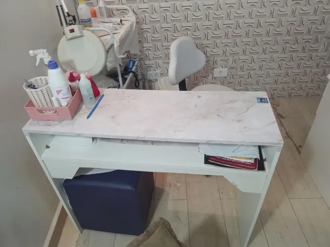 Mesa manicure