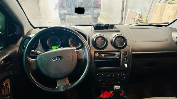 Ford Fiesta Sed. 1.6 8V Flex 4P 2011
