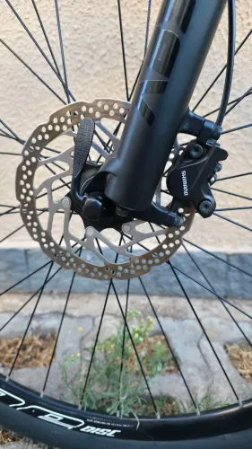Bike aro 29 Shimano Alivio - Quadro 21" - Susp a Ar - Nova - 8x sem Juros
