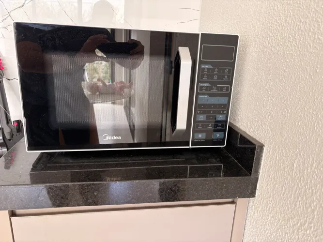 Microondas midea 37 litros