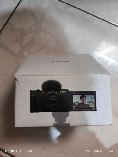 Câmera Digital Sony ZV 1F Semi nova
