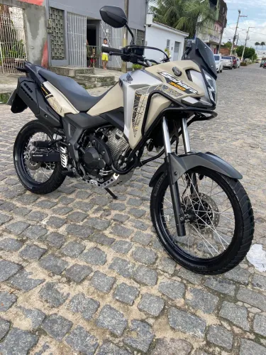 Honda Sahara 300 Adventure 2024 (11mil km)