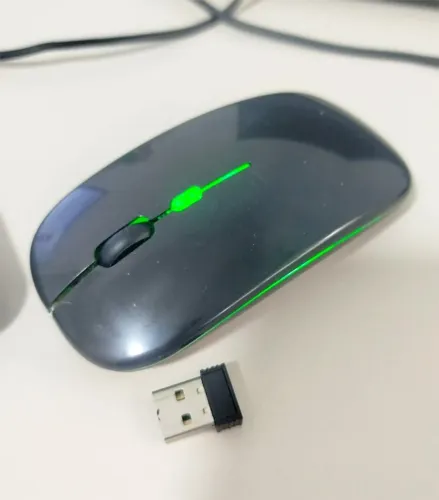 Mouse sem fio e bateria interna recarregável, novo na caixa Mouse sem fio dual band