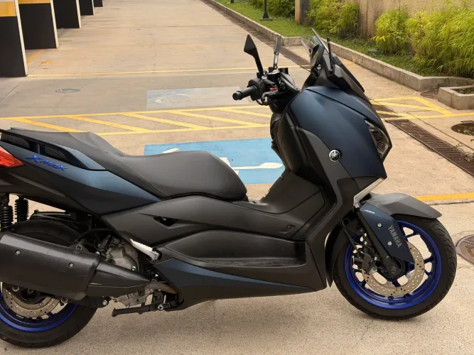 Moto Super Nova