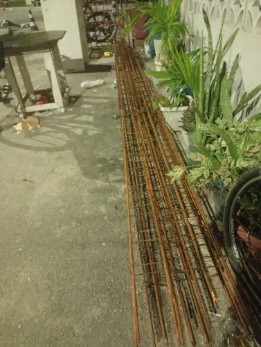 Coluna de ferro a unidade 100 reais