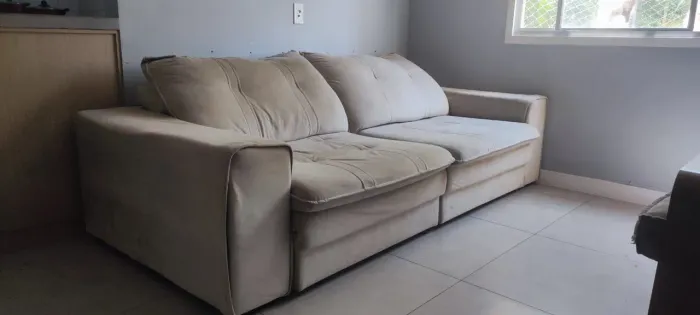 Sofa retrátil grande