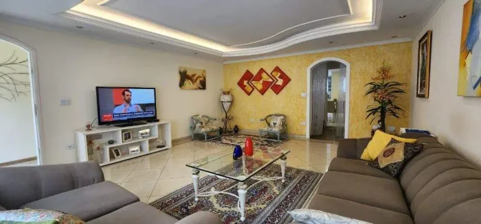 Sobrado à venda na Vila Assunção, Santo André 3 dormitórios, 1 suíte, 5 vagas, vista mar