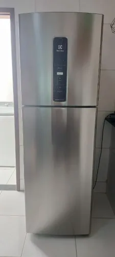 Vendo Geladeira NOVA