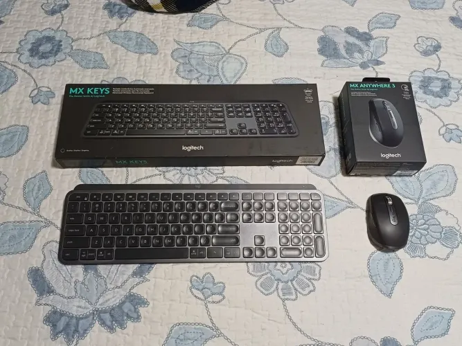 Teclado e mouse sem fio logitech MX