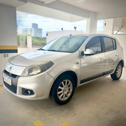 Renault Sandero Privilège Hi-flex 1.6 16V 5P AUT 2014