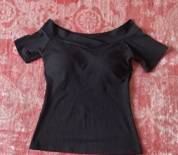 Blusa Ombro a Ombro Canelada