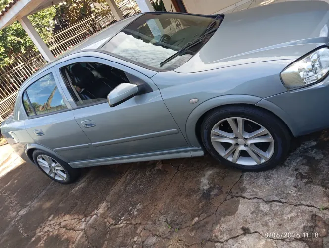 Chevrolet Astra Sedan 2.0/ CD 2.0 MPFI 8V 4P Aut. 2003